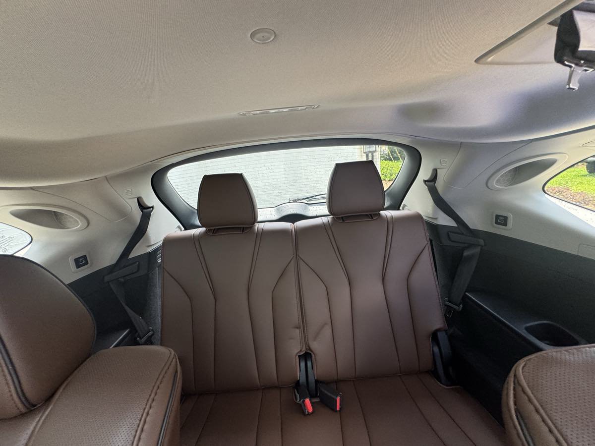 Used 2024 Acura MDX SH-AWD w/ Advance Package image 13