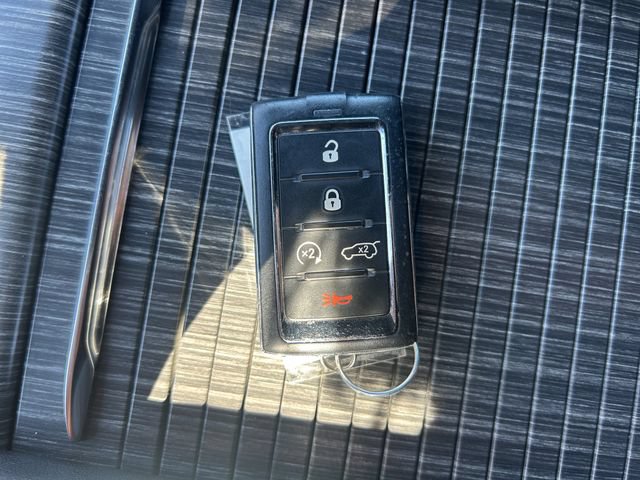 Used 2023 Jeep Wagoneer Series II AWD/4WD image 34