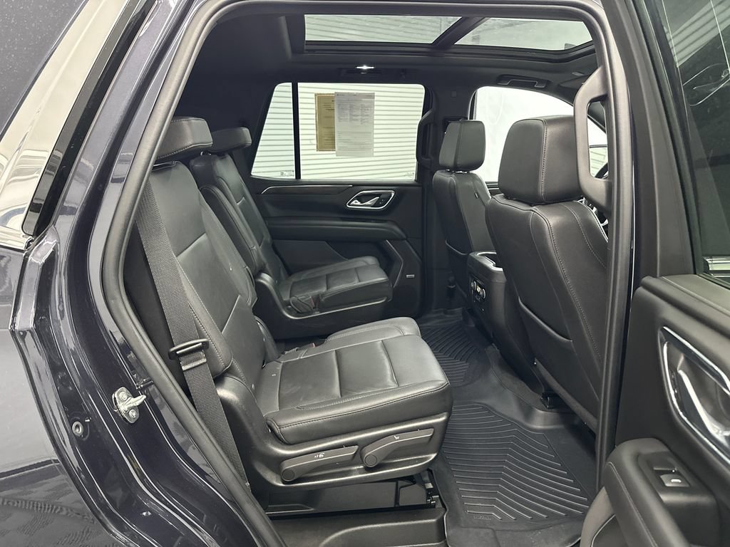 Used 2022 Chevrolet Tahoe LT w/ LT Signature Plus Package RWD image 15