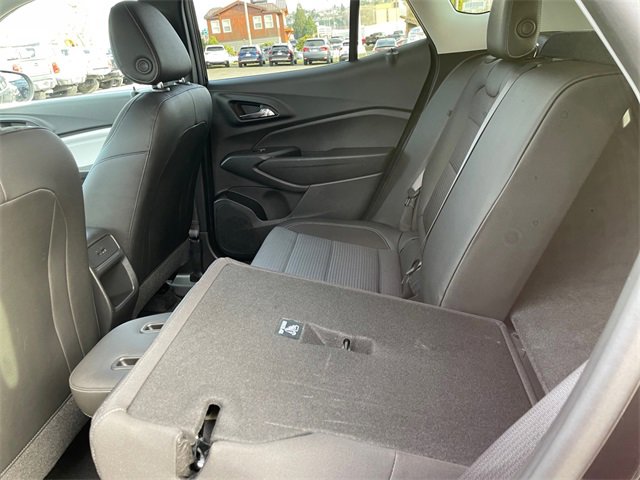 Used 2025 Chevrolet Trax LT w/ LT Convenience Package image 33