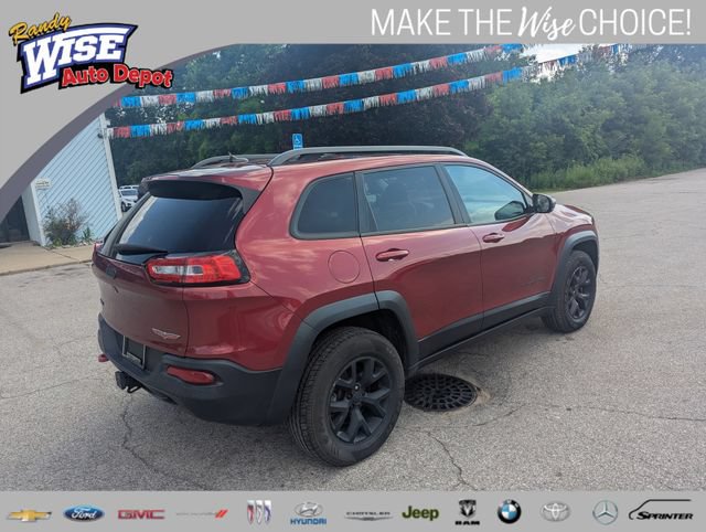 Used 2015 Jeep Cherokee Trailhawk w/ Comfort/Convenience Group AWD/4WD image 3