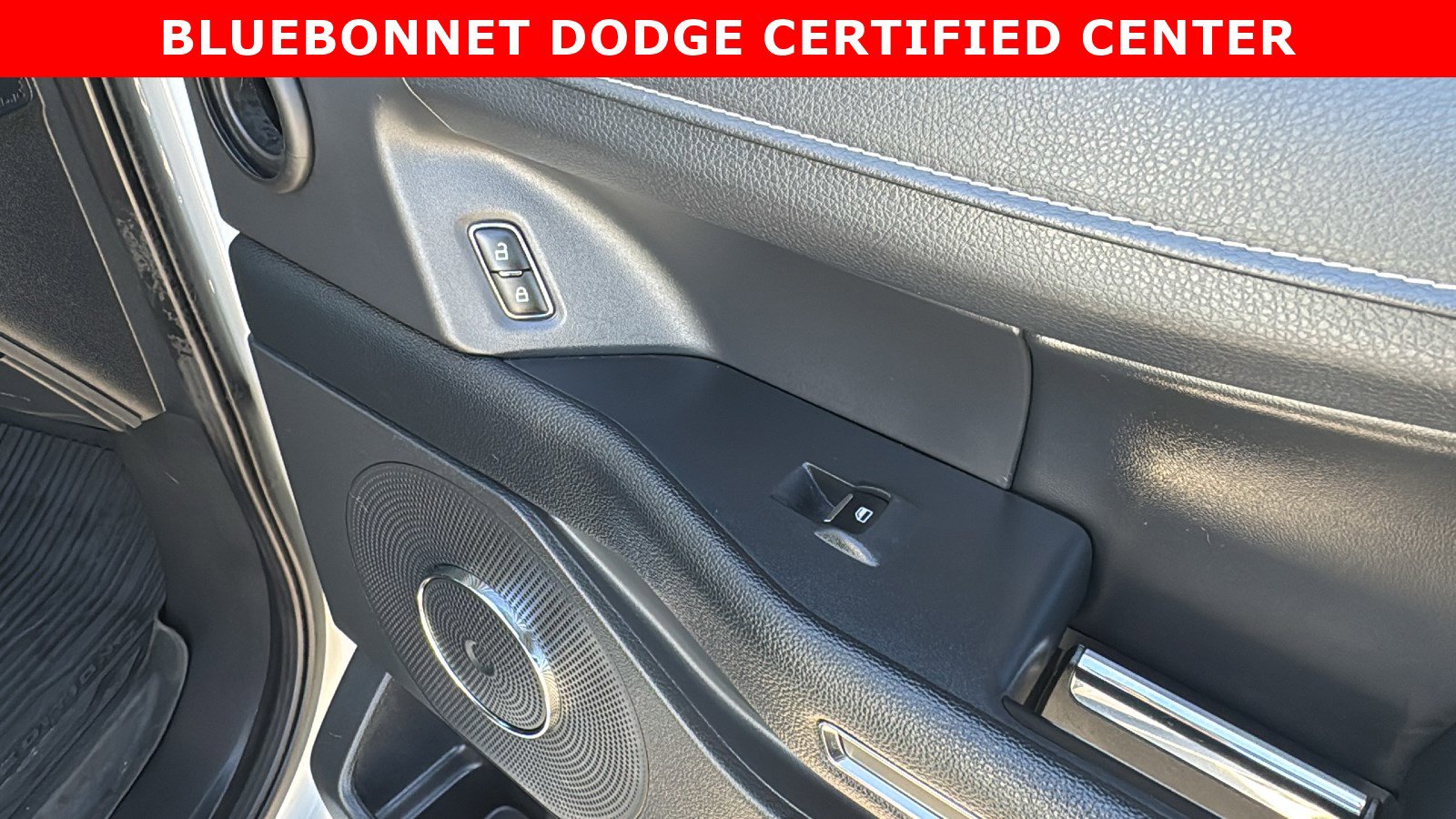 Used 2023 Ford Expedition XLT image 32