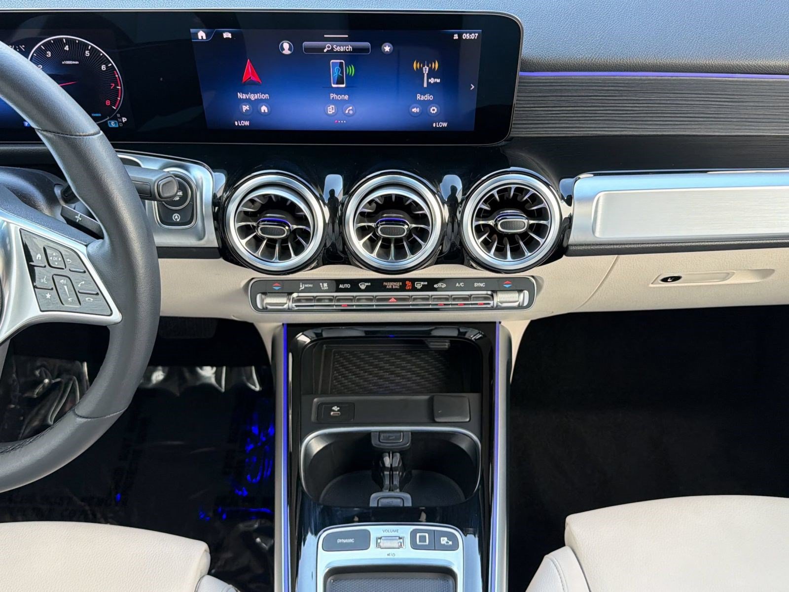 Used 2026 Mercedes-Benz GLB 250 4MATIC image 19