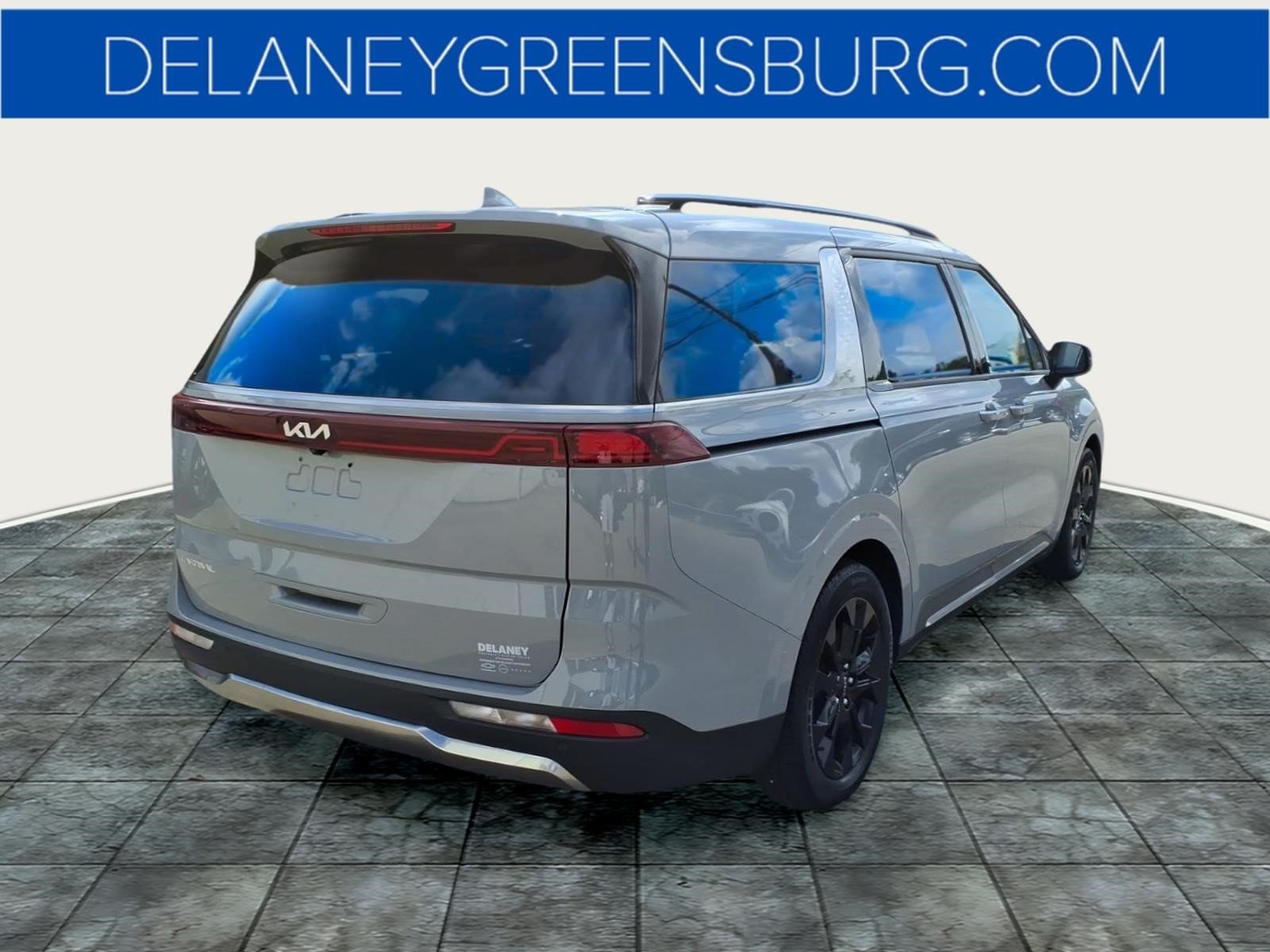 Used 2023 Kia Carnival SX Prestige FWD image 3