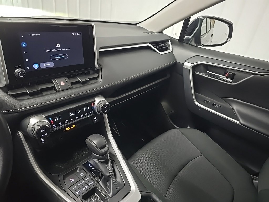 Used 2024 Toyota RAV4 XLE image 25