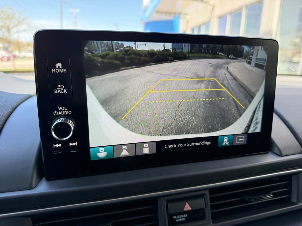 Used 2025 Honda Pilot Touring image 21