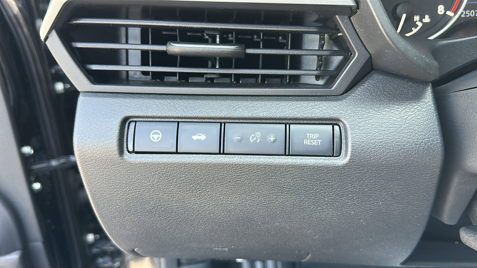 Certified 2023 Nissan Altima 2.5 SV w/ SV Premium Package image 15