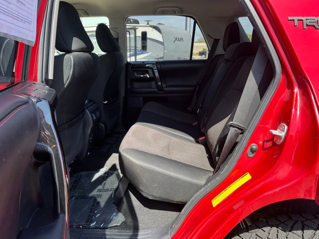 Used 2018 Toyota 4Runner TRD Off-Road AWD/4WD image 20