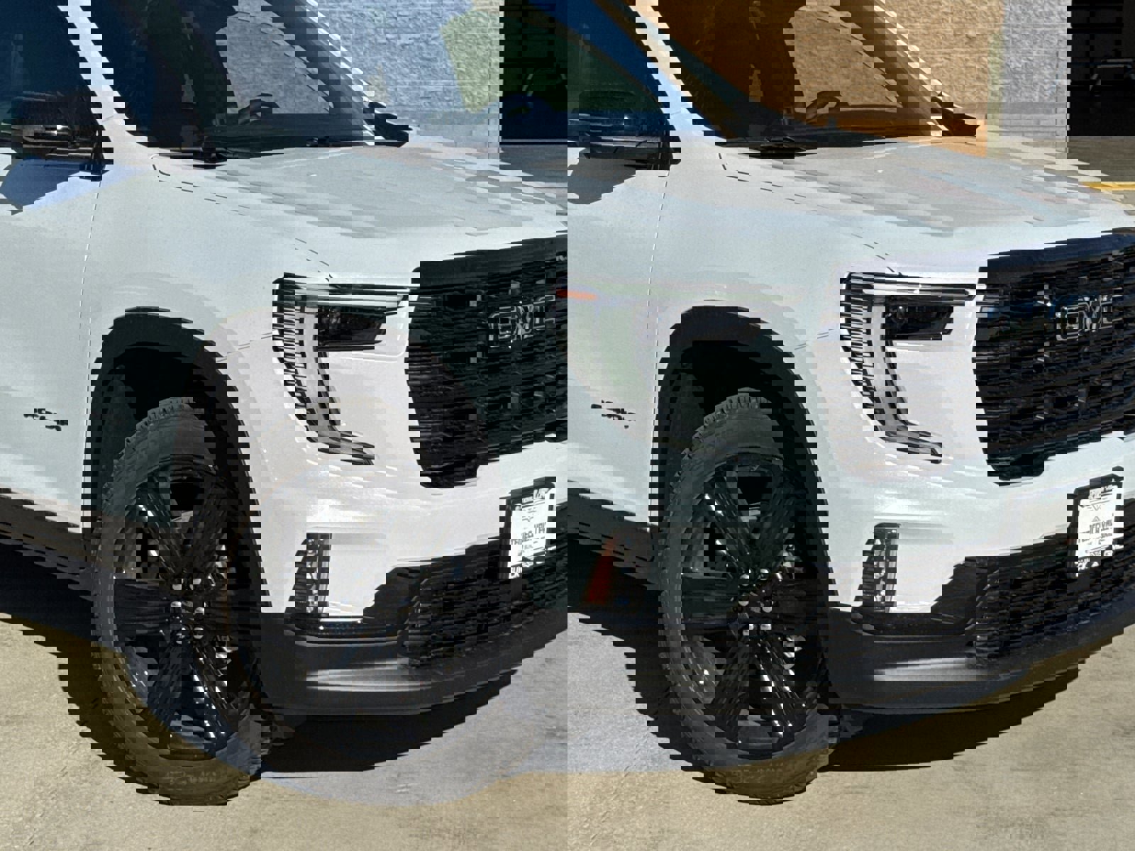 Used 2026 GMC Acadia Elevation w/ Black Edition image 3