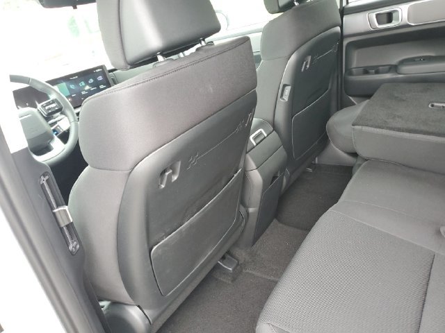 New 2027 Hyundai Santa Fe SE FWD image 13