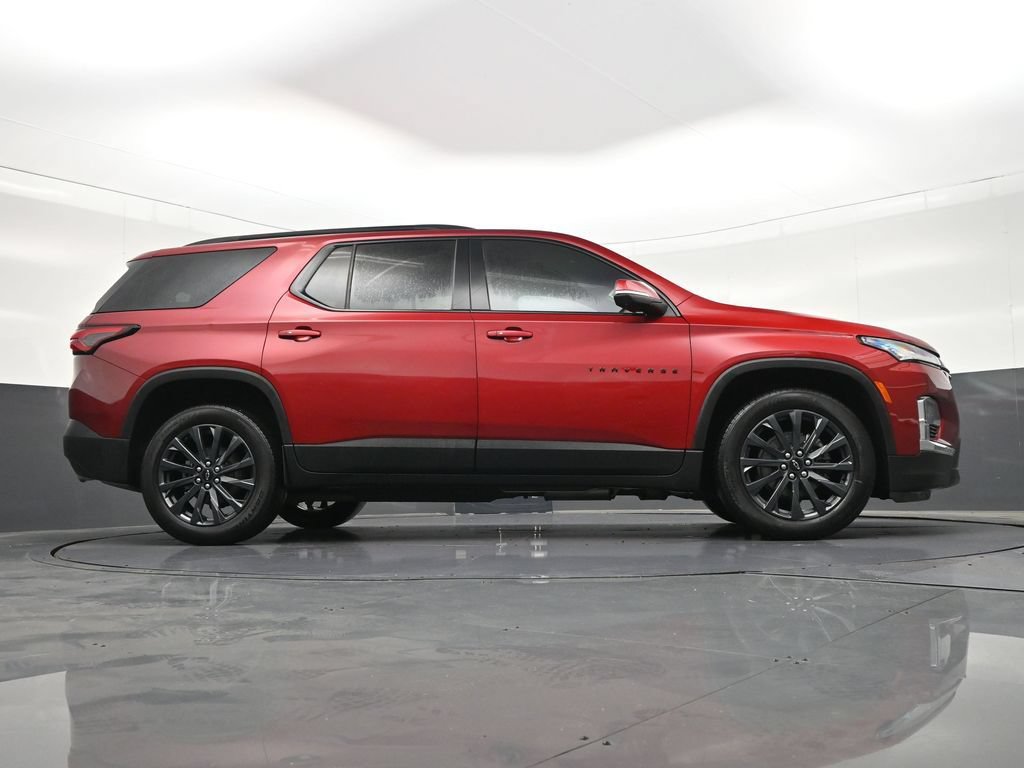 Used 2023 Chevrolet Traverse RS FWD image 29