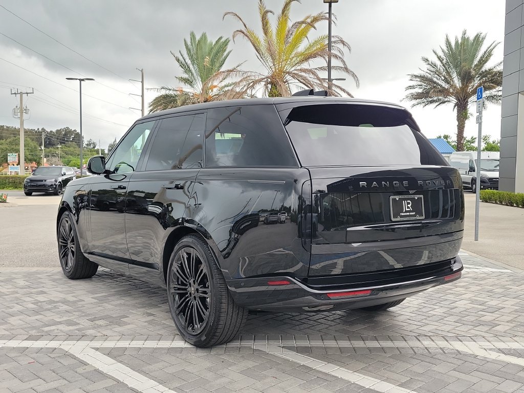 New 2027 Land Rover Range Rover SE AWD/4WD image 3