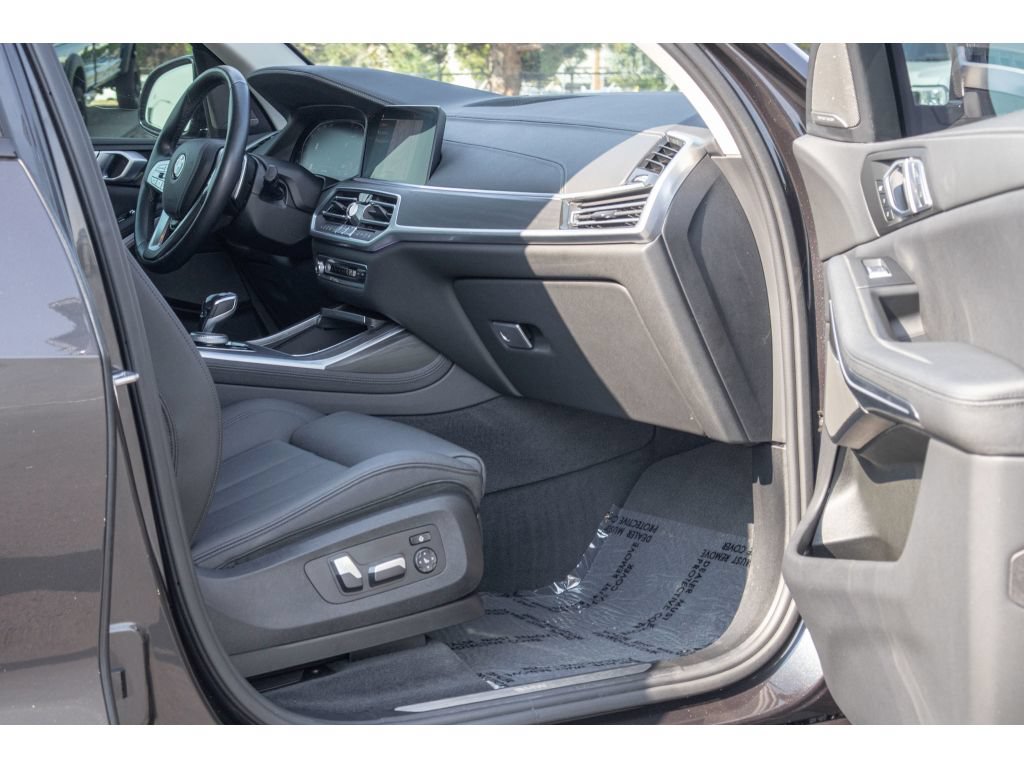 Used 2020 BMW X7 xDrive40i w/ Premium Package AWD/4WD image 11