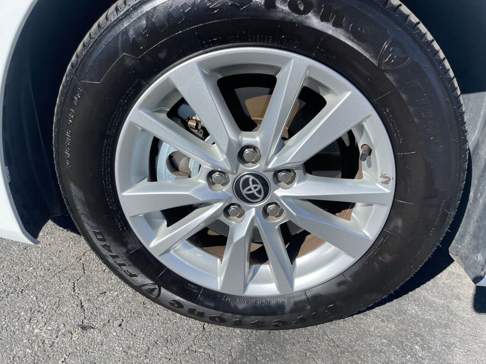 Used 2025 Toyota Camry LE image 30