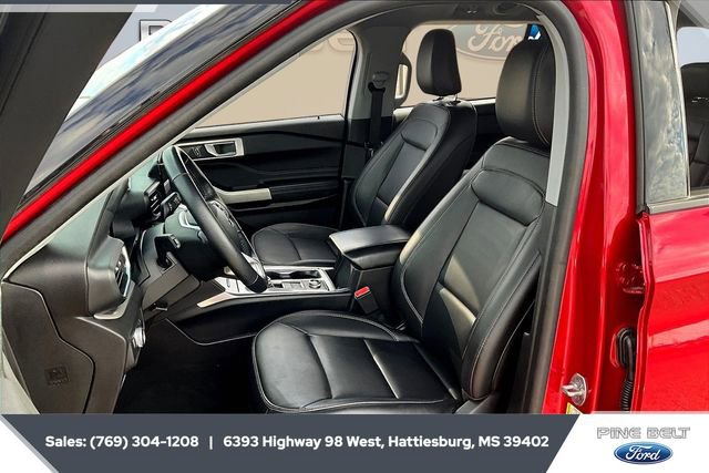 Used 2022 Ford Explorer XLT w/ Equipment Group 202A image 18