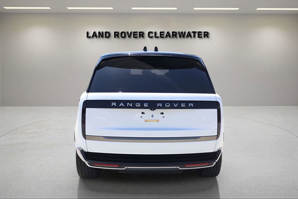 Used 2025 Land Rover Range Rover SE AWD/4WD image 4