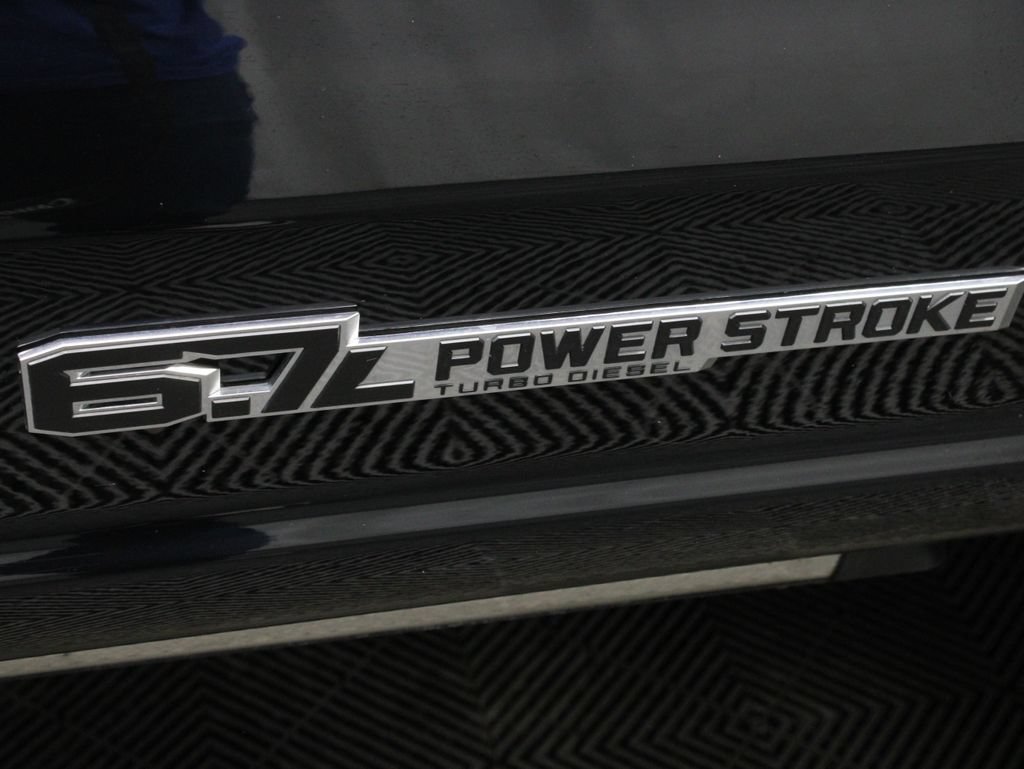 Used 2026 Ford F250 Platinum w/ FX4 Off-Road Package AWD/4WD image 63