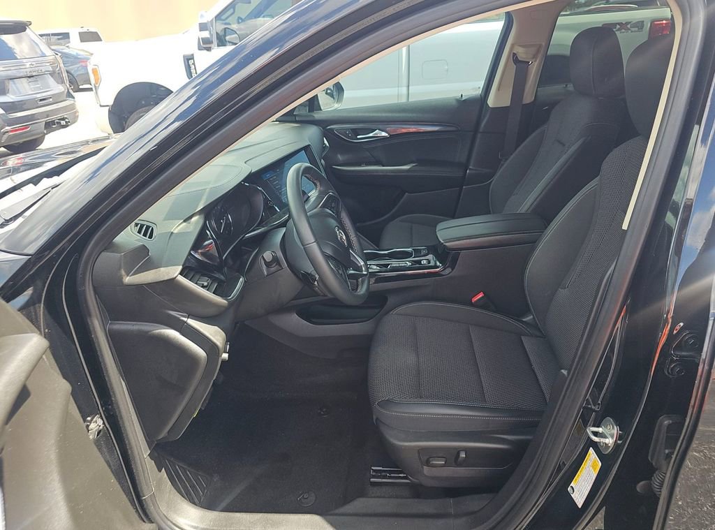 Used 2023 Buick Envision Preferred image 7