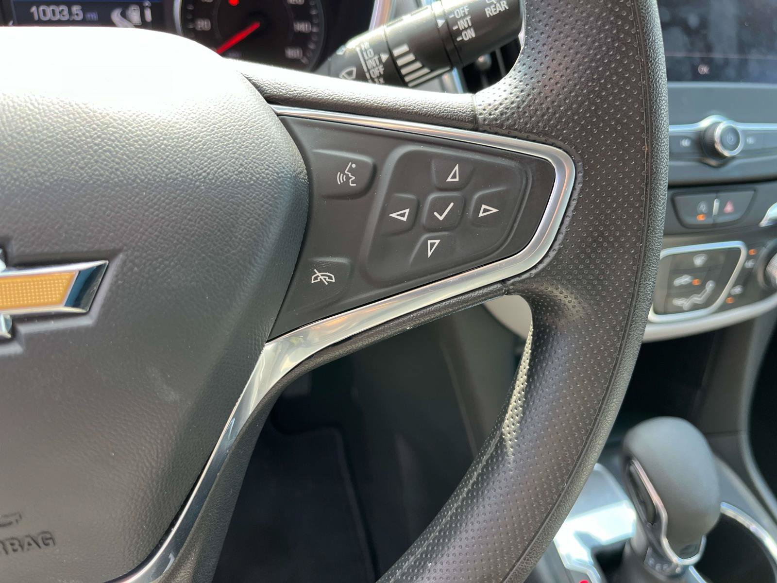 Used 2023 Chevrolet Equinox LS w/ LS Convenience Package FWD image 32