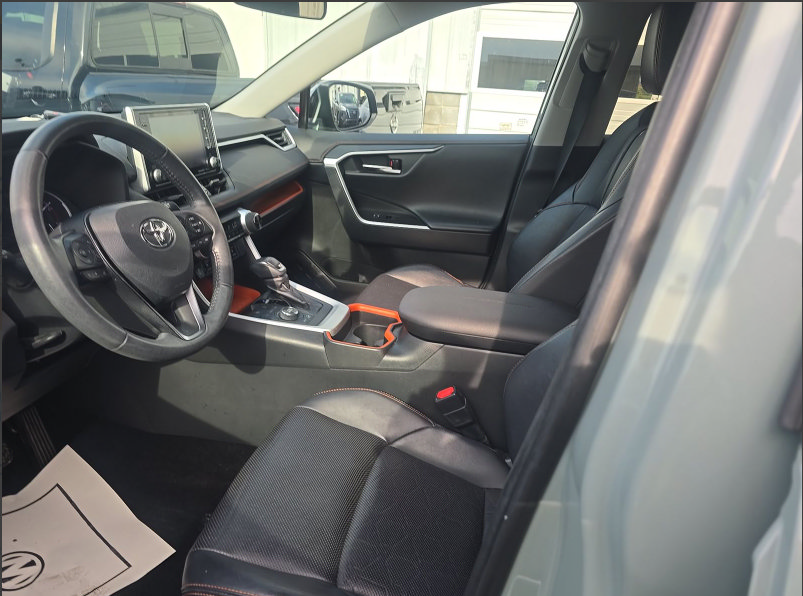 Used 2019 Toyota RAV4 Adventure w/ Cold Weather Package AWD/4WD image 7