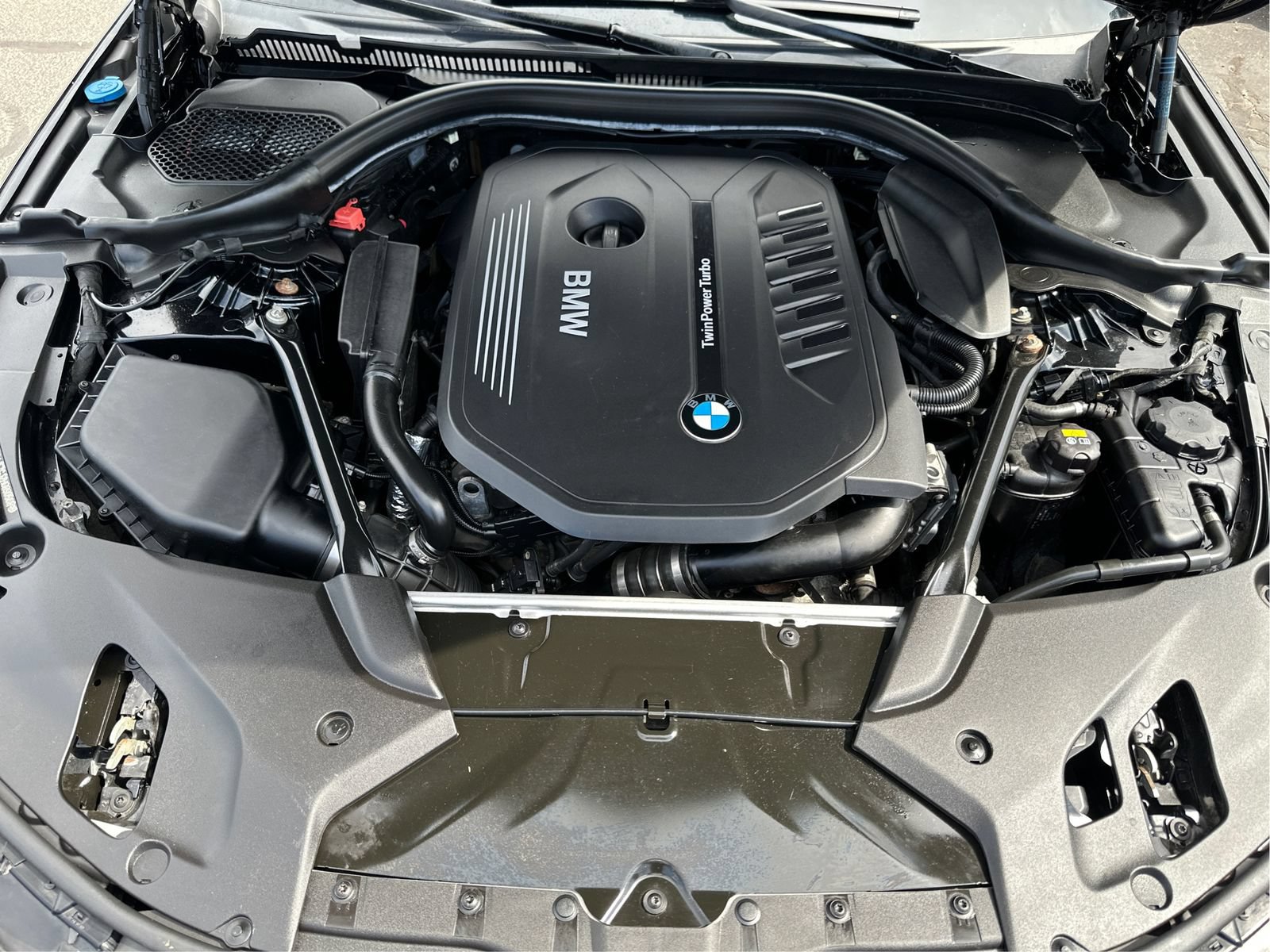 Used 2017 BMW 540i xDrive AWD/4WD image 24