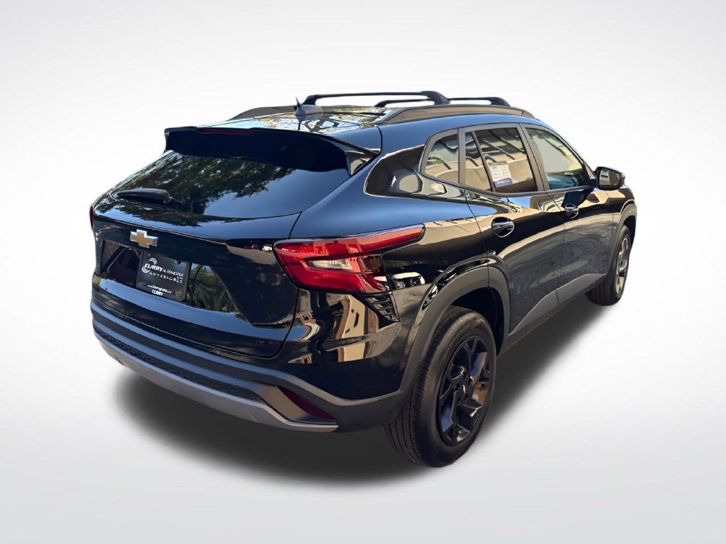 Used 2024 Chevrolet Trax LT FWD image 7