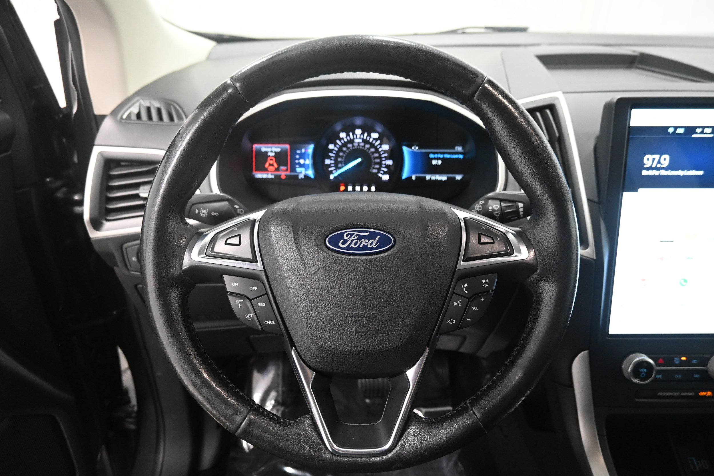Used 2021 Ford Edge SEL w/ Convenience Package AWD/4WD image 8