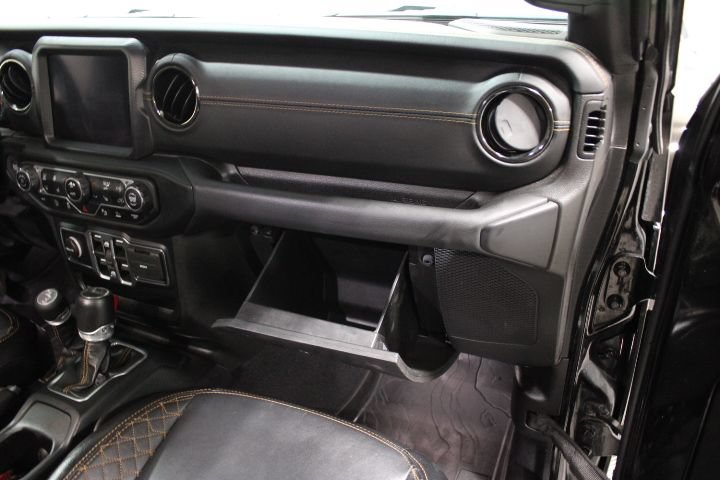 Used 2023 Jeep Gladiator Overland AWD/4WD image 26