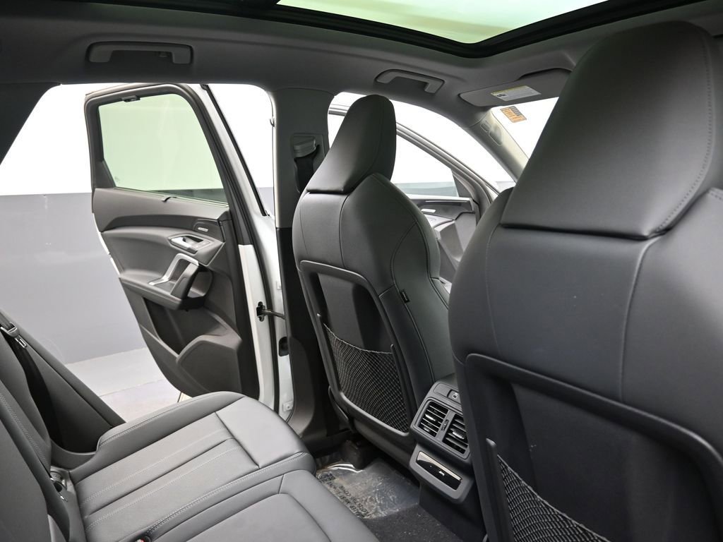 Used 2025 Audi Q5 Premium Plus w/ Premium Plus image 15