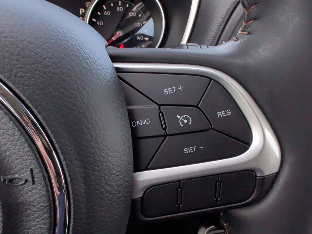 Used 2019 Jeep Compass Latitude w/ Popular Equipment Group AWD/4WD image 26