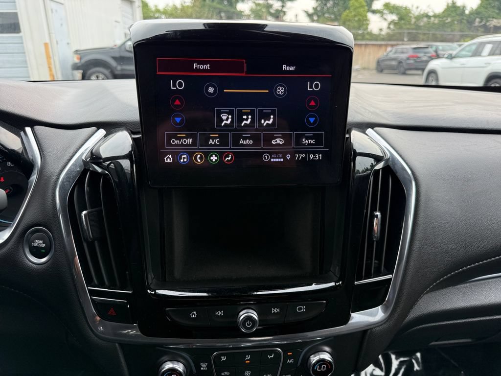 Used 2023 Chevrolet Traverse LT AWD/4WD image 14