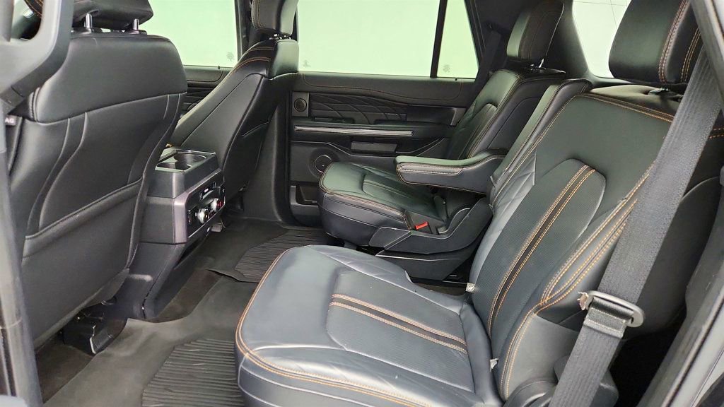 Used 2023 Ford Expedition Platinum image 21