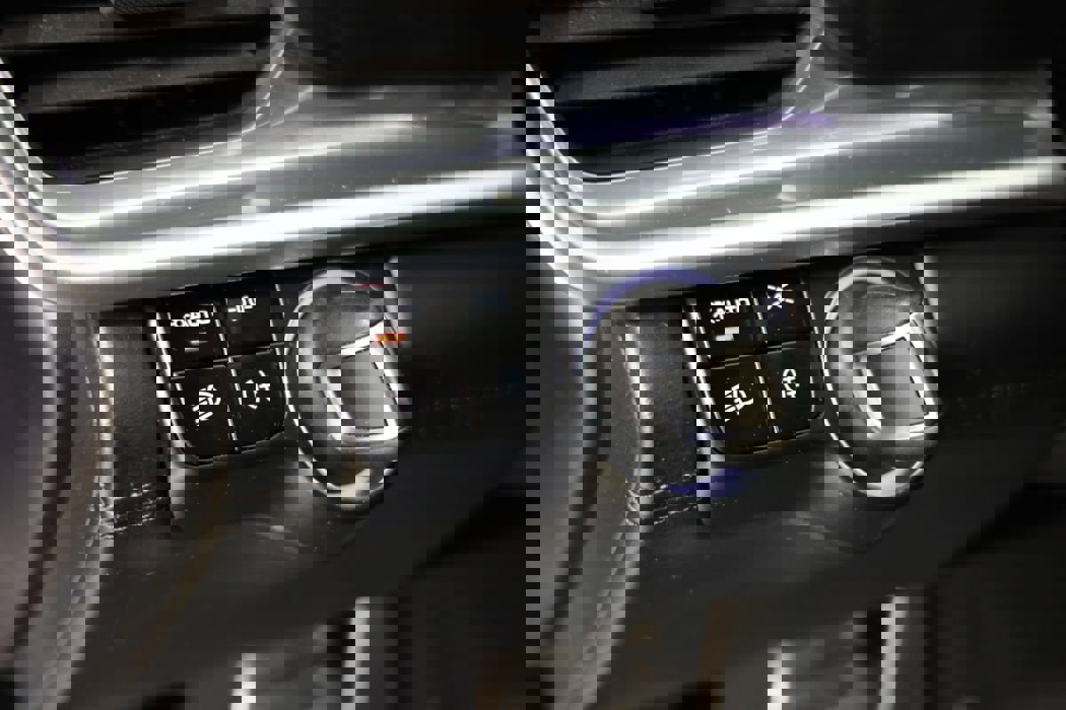 Used 2020 Porsche Panamera GTS image 19