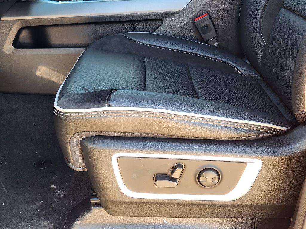 New 2026 RAM 1500 Laramie w/ Night Edition image 17