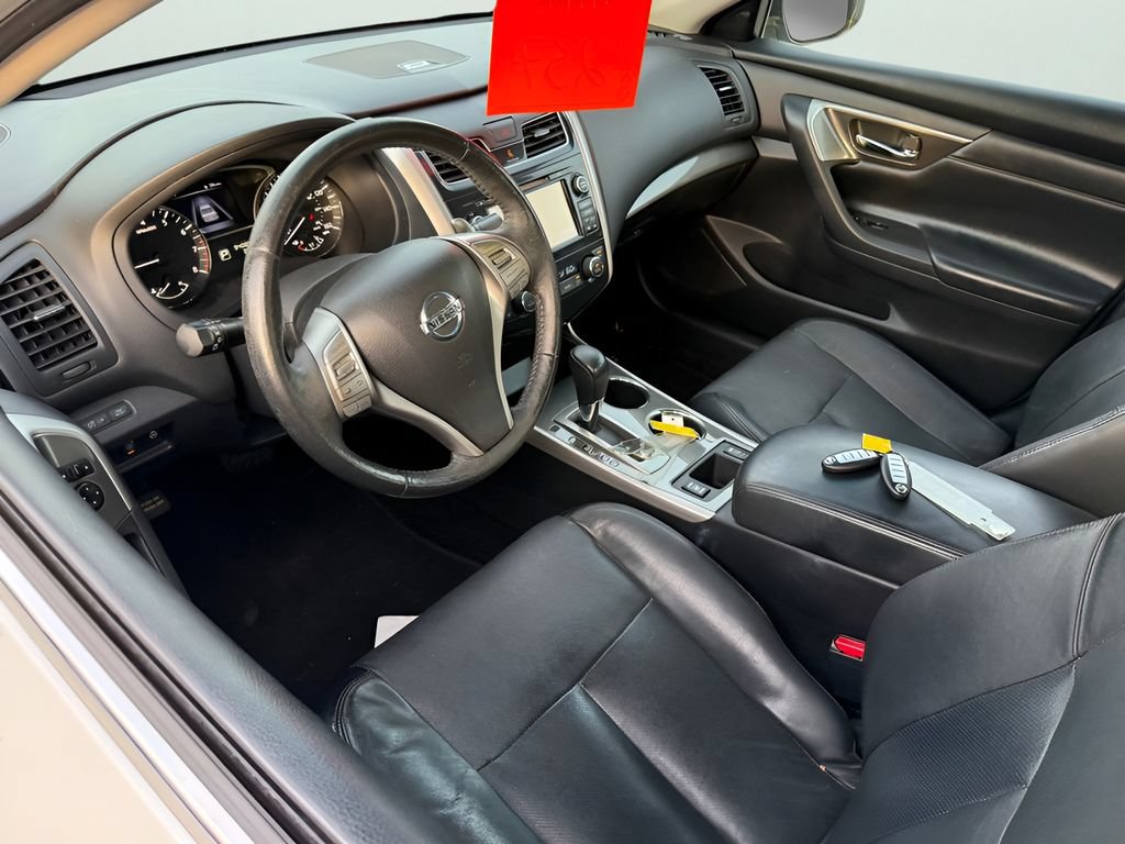Used 2015 Nissan Altima 3.5 SL FWD image 10