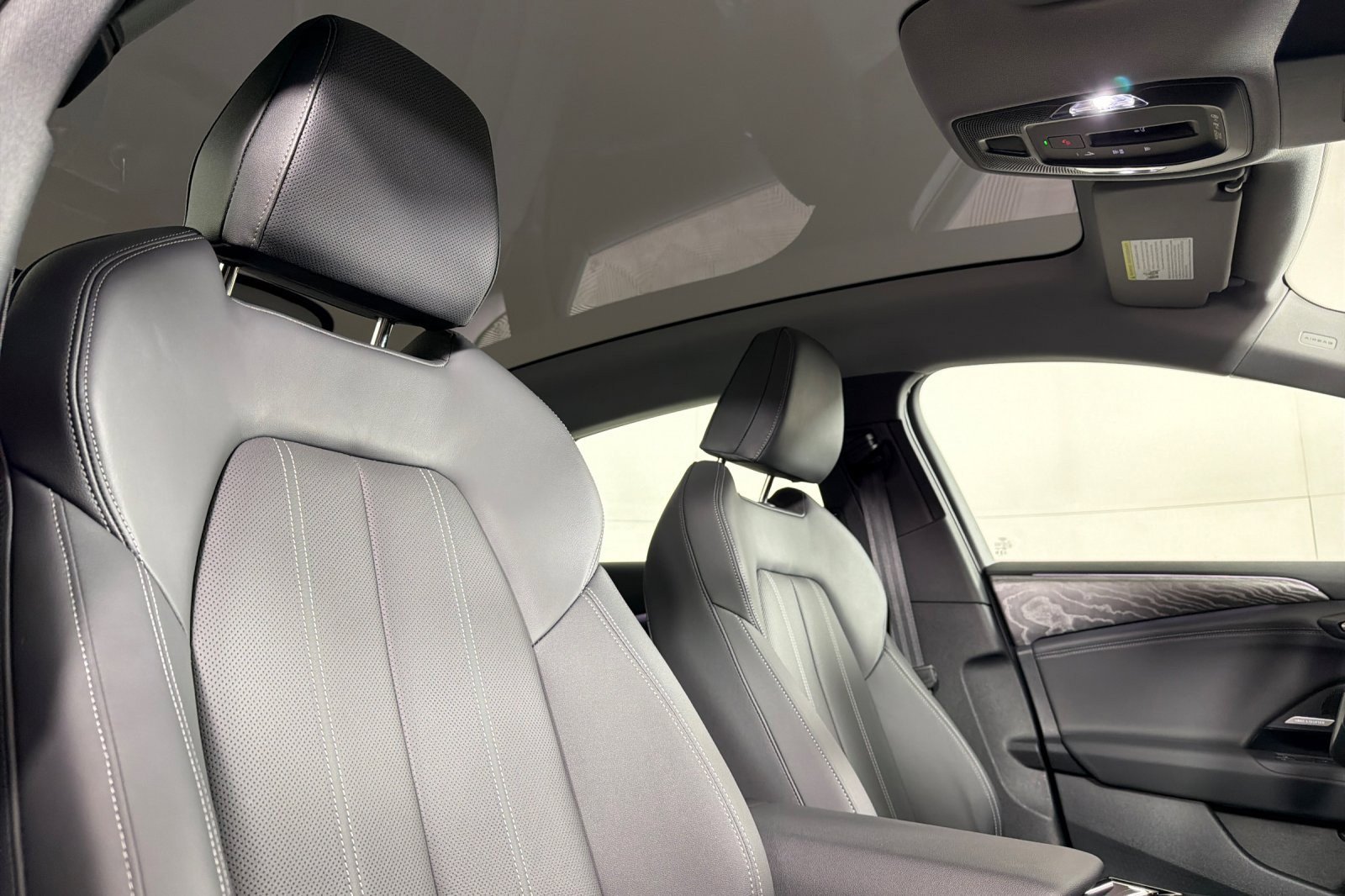 Certified 2025 Audi A6 e-tron Premium Plus w/ Premium Plus image 15