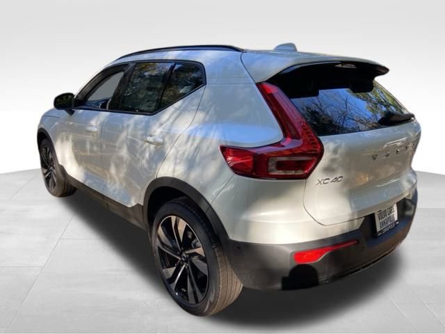 New 2026 Volvo XC40 B5 Ultra w/ Protection Package Premier image 5