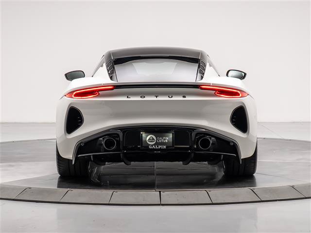 Used 2025 Lotus Emira RWD image 4