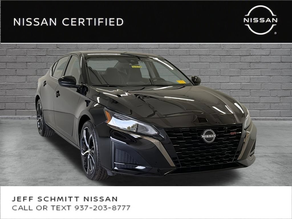 Certified 2025 Nissan Altima 2.5 SR FWD image 1