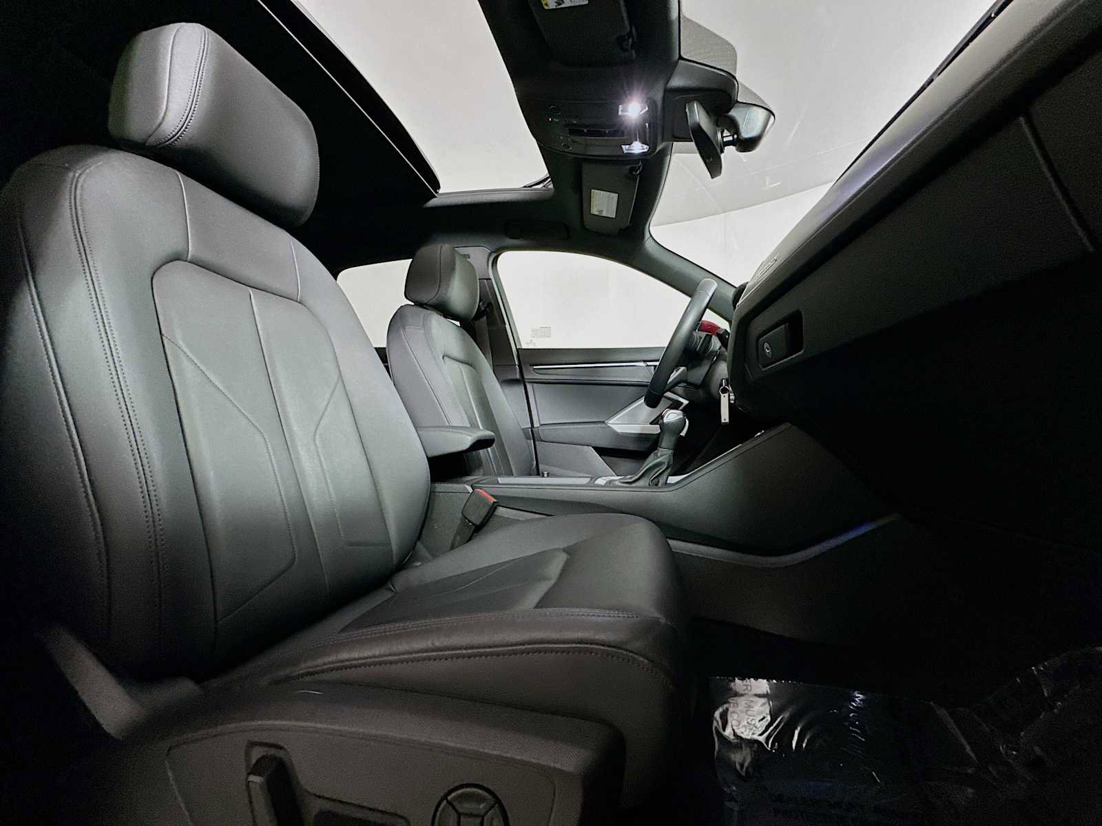 Certified 2023 Audi Q3 2.0T Premium Plus w/ Premium Plus Package AWD/4WD image 26