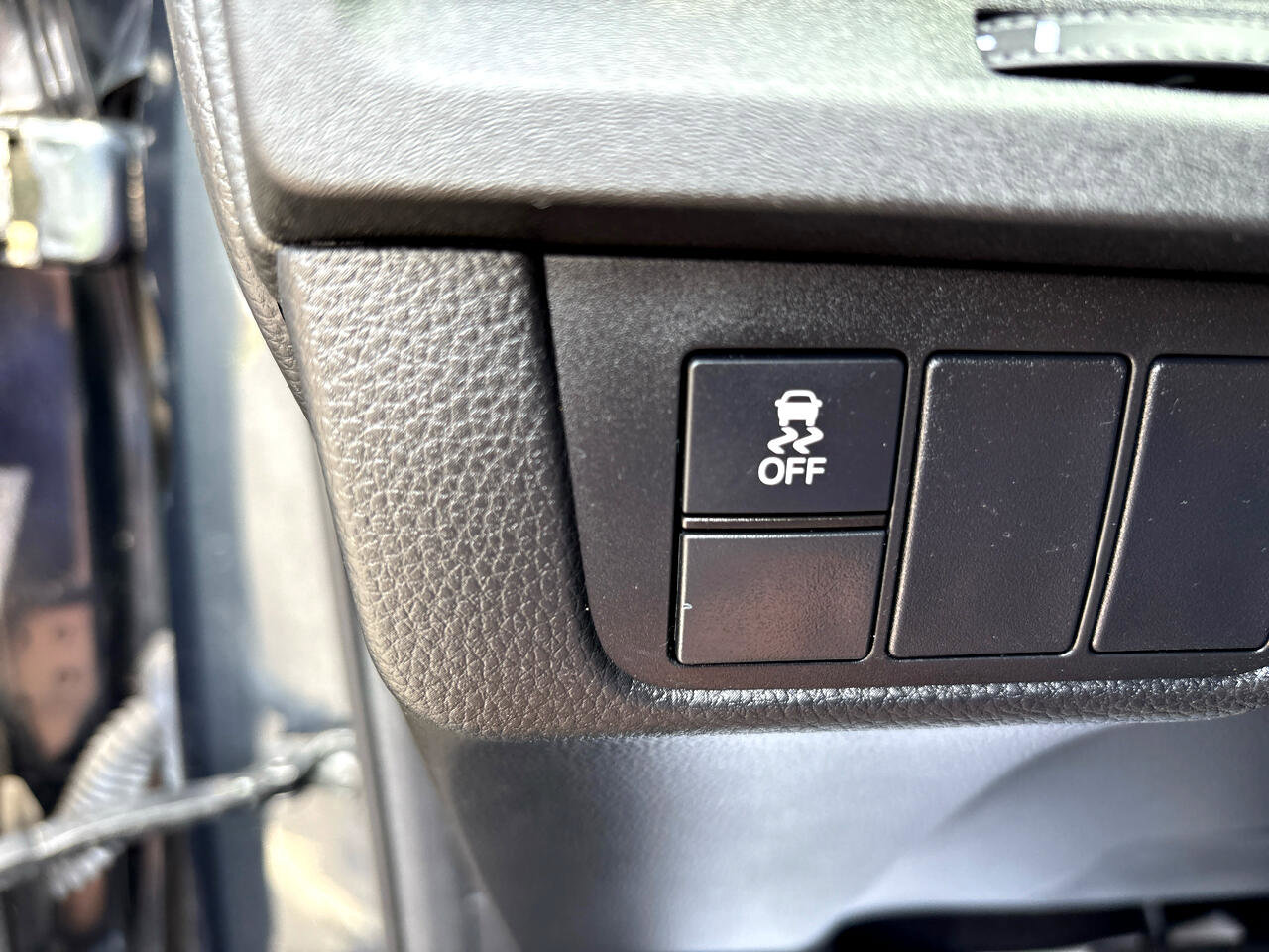 Used 2023 Honda CR-V EX image 17