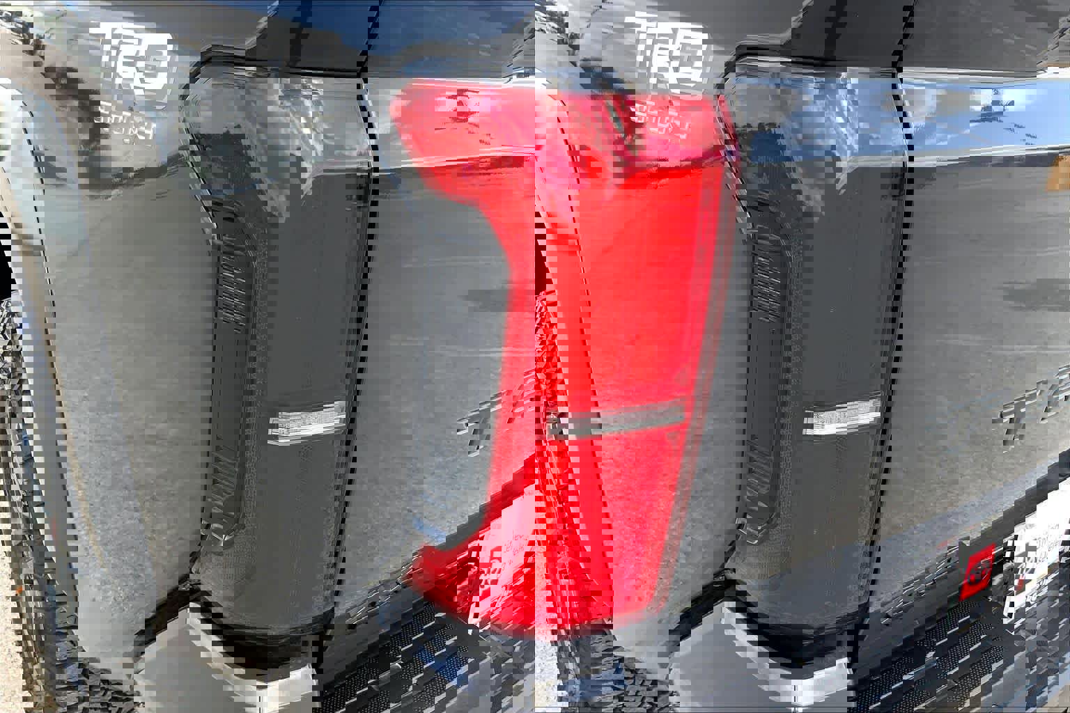 Used 2025 Toyota Tacoma TRD Sport image 28