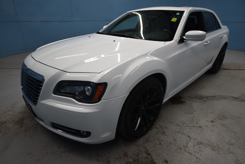 Used 2013 Chrysler 300 S image 26