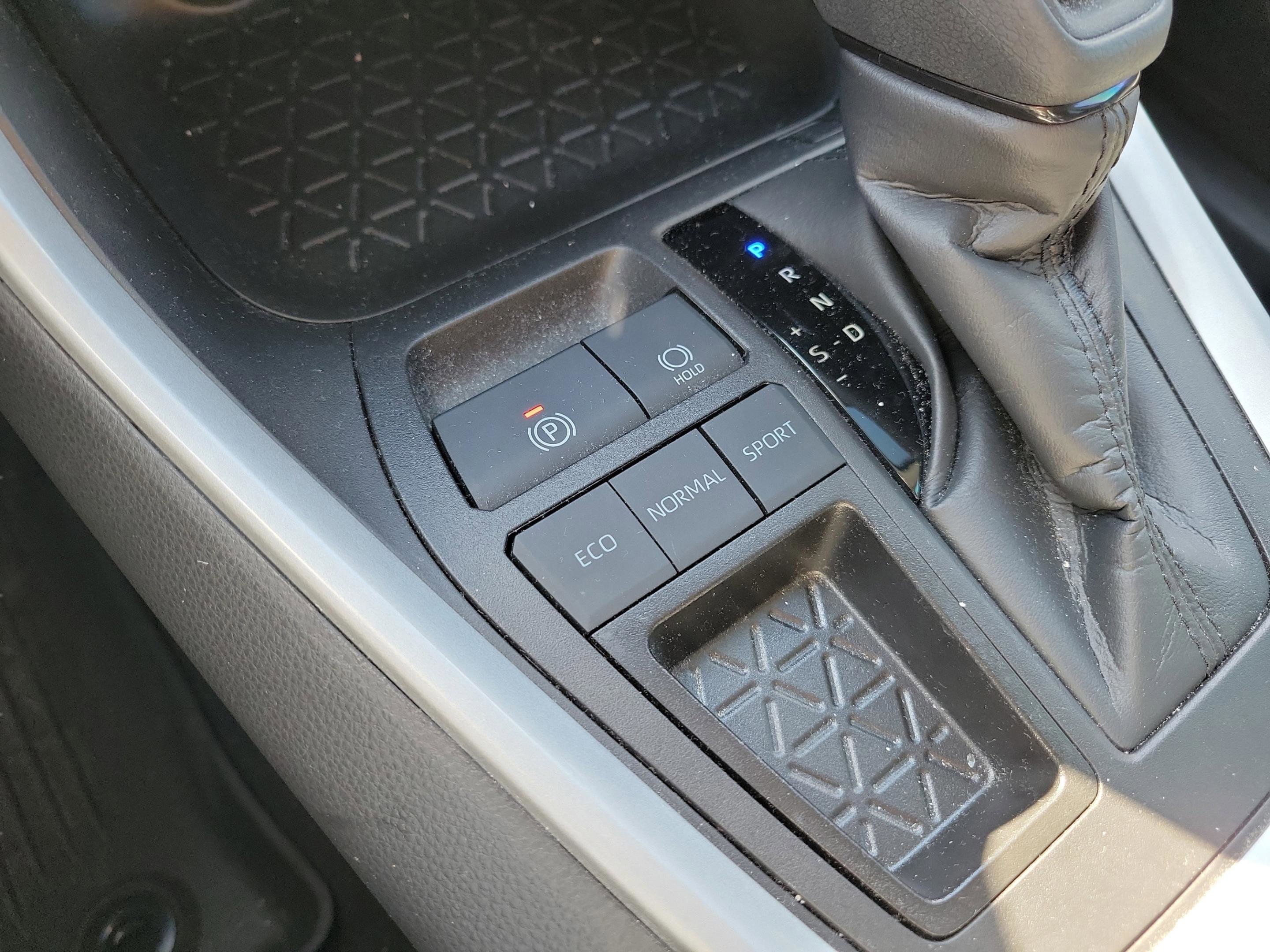 Used 2023 Toyota RAV4 XLE image 29