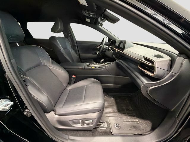 Certified 2025 Toyota Crown Signia AWD/4WD image 23