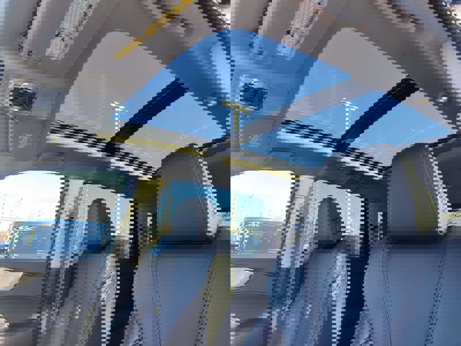 Used 2023 Acura MDX SH-AWD image 9