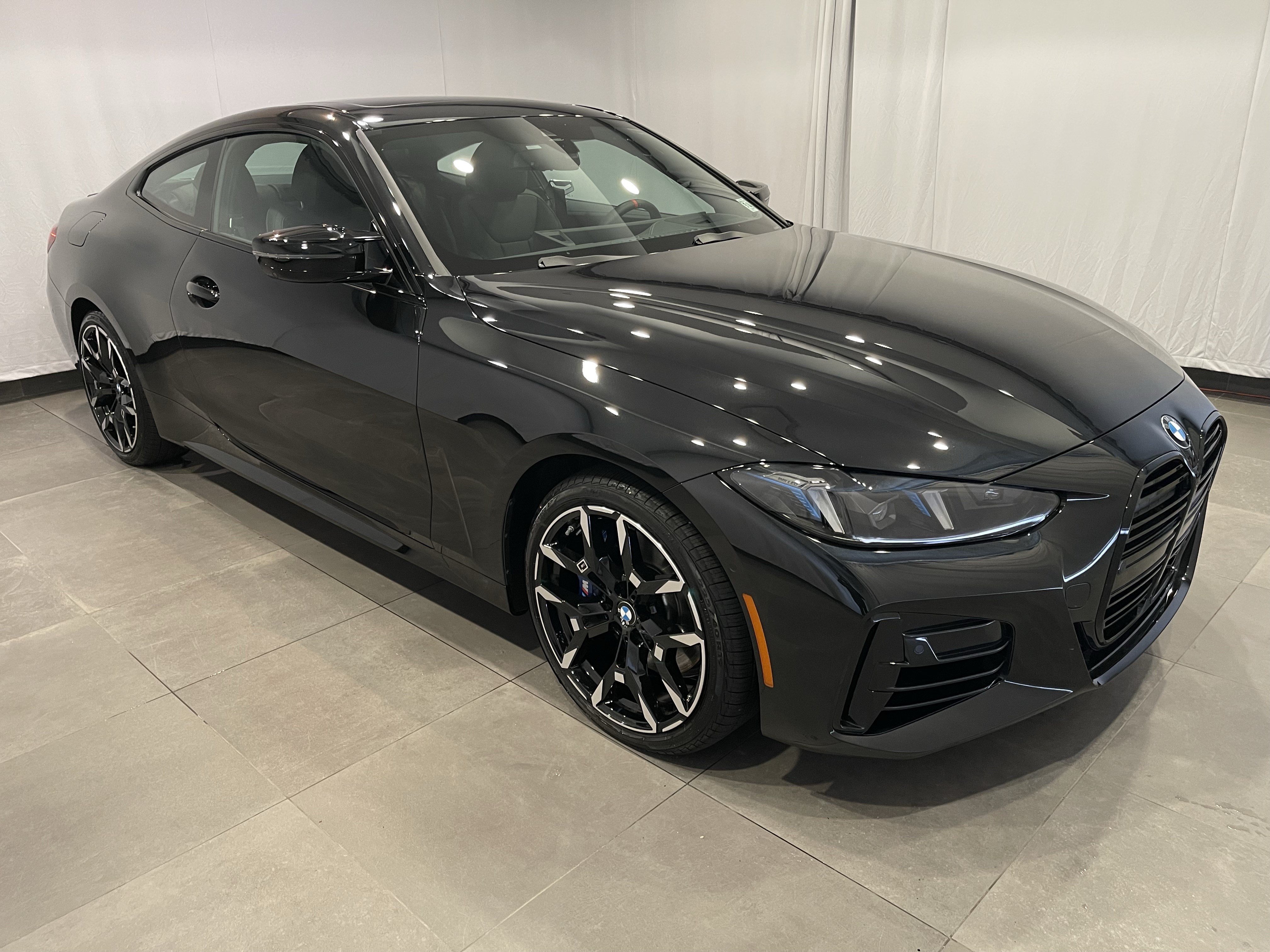 Used 2026 BMW 440i xDrive Coupe w/ Premium Package AWD/4WD image 3