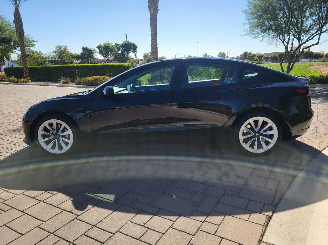 Used 2022 Tesla Model 3 Standard Range image 5