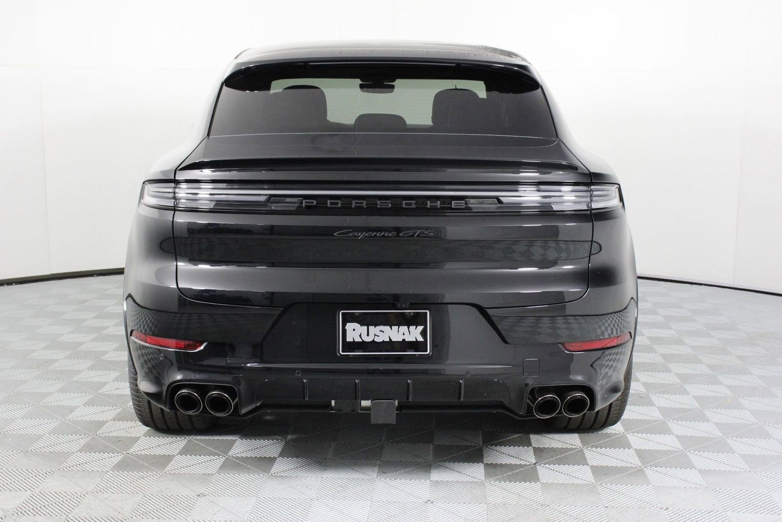 New 2026 Porsche Cayenne GTS image 6