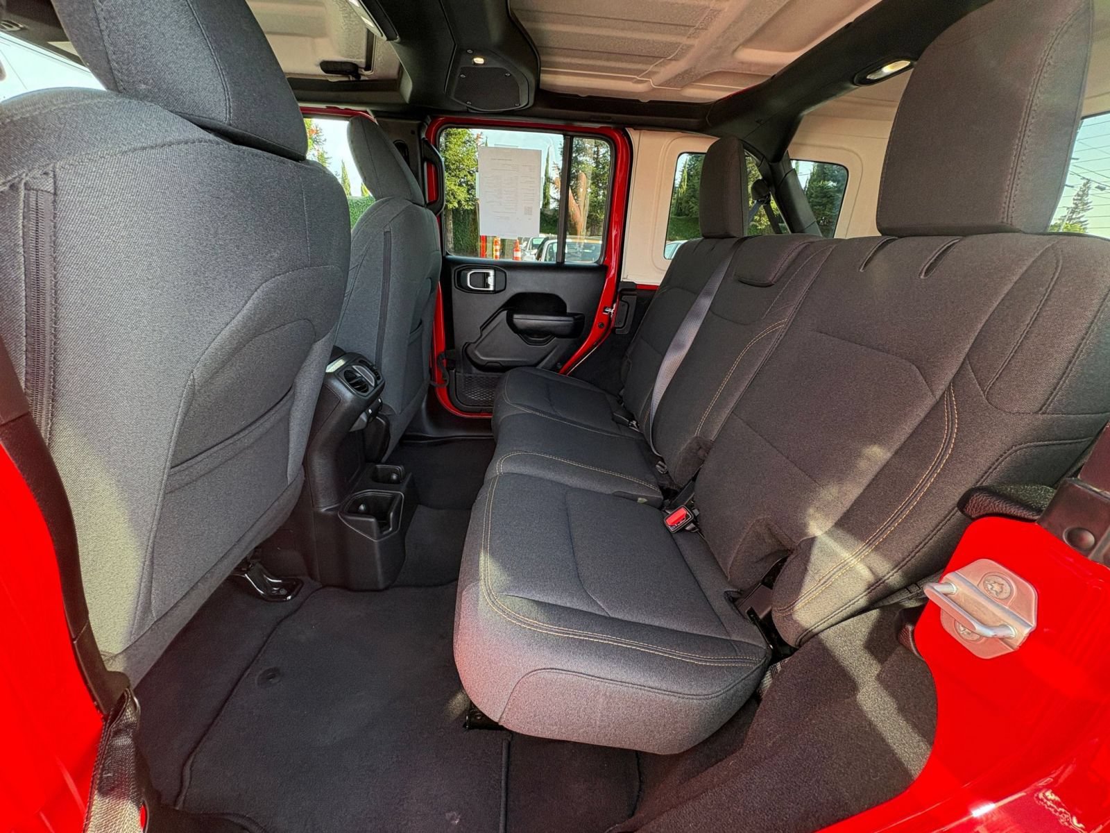 Used 2025 Jeep Wrangler Unlimited Sport AWD/4WD image 24